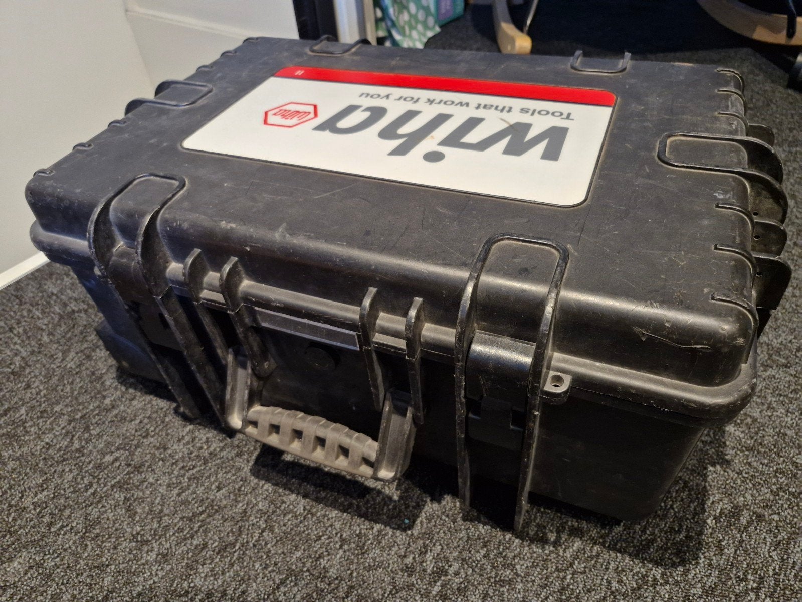 Wiha gereedschapskist/ koffer (trolley), Ophalen