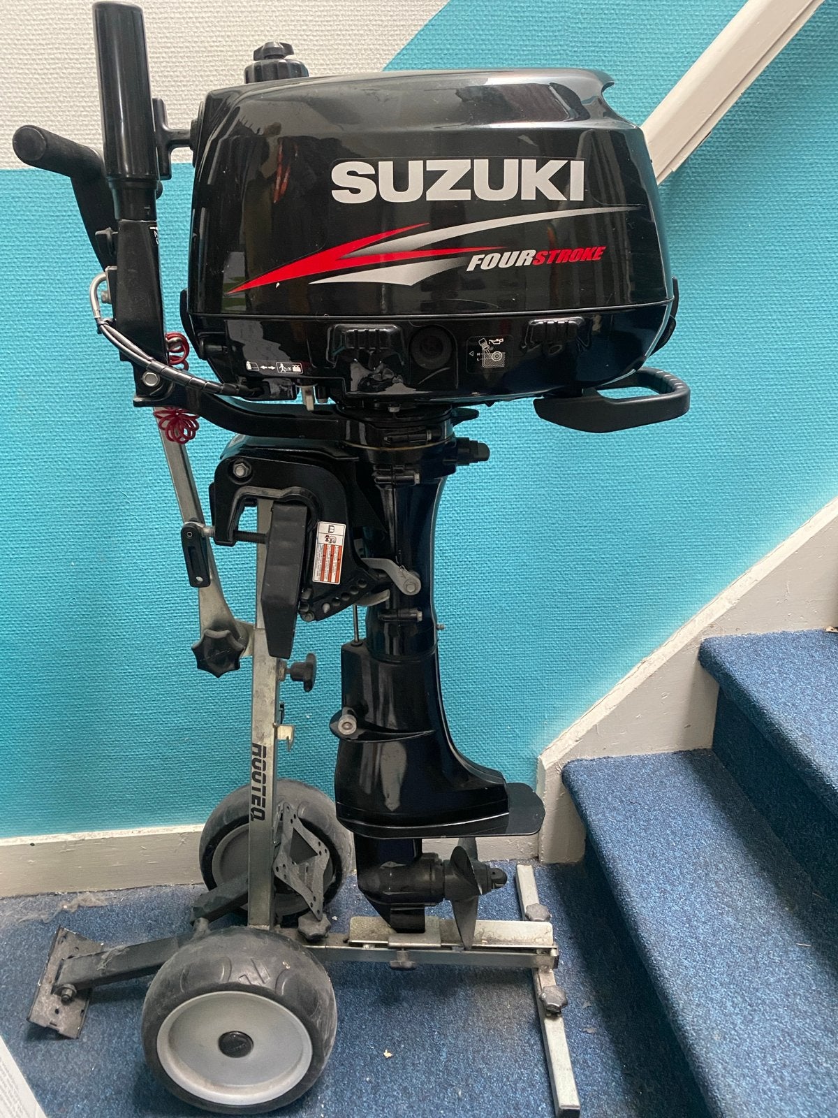 Suzuki DF6 buitenboordmotor - Zo goed als nieuw, Ophalen, 5 tot 10 pk, Viertaktmotor, Zo goed als nieuw