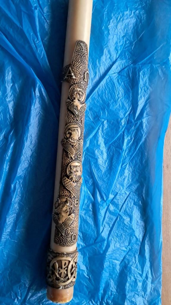 Vintage paaskaars grote kaars 84 cm reliëf afbeeldingen erop, Antiek en Kunst, Ophalen of Verzenden