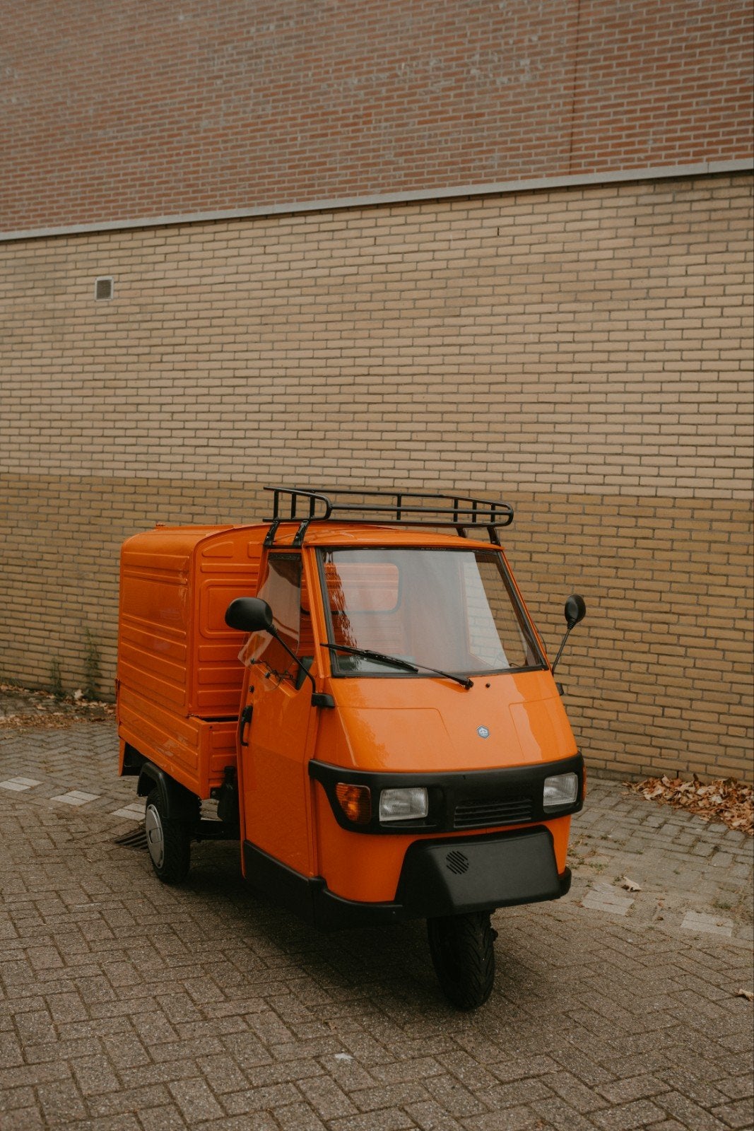 Oranje Piaggio Ape 50 - Compact en Veelzijdig, Fietsen en Brommers, Brommers | Overige merken, Ophalen, Piaggio, Maximaal 45 km/u