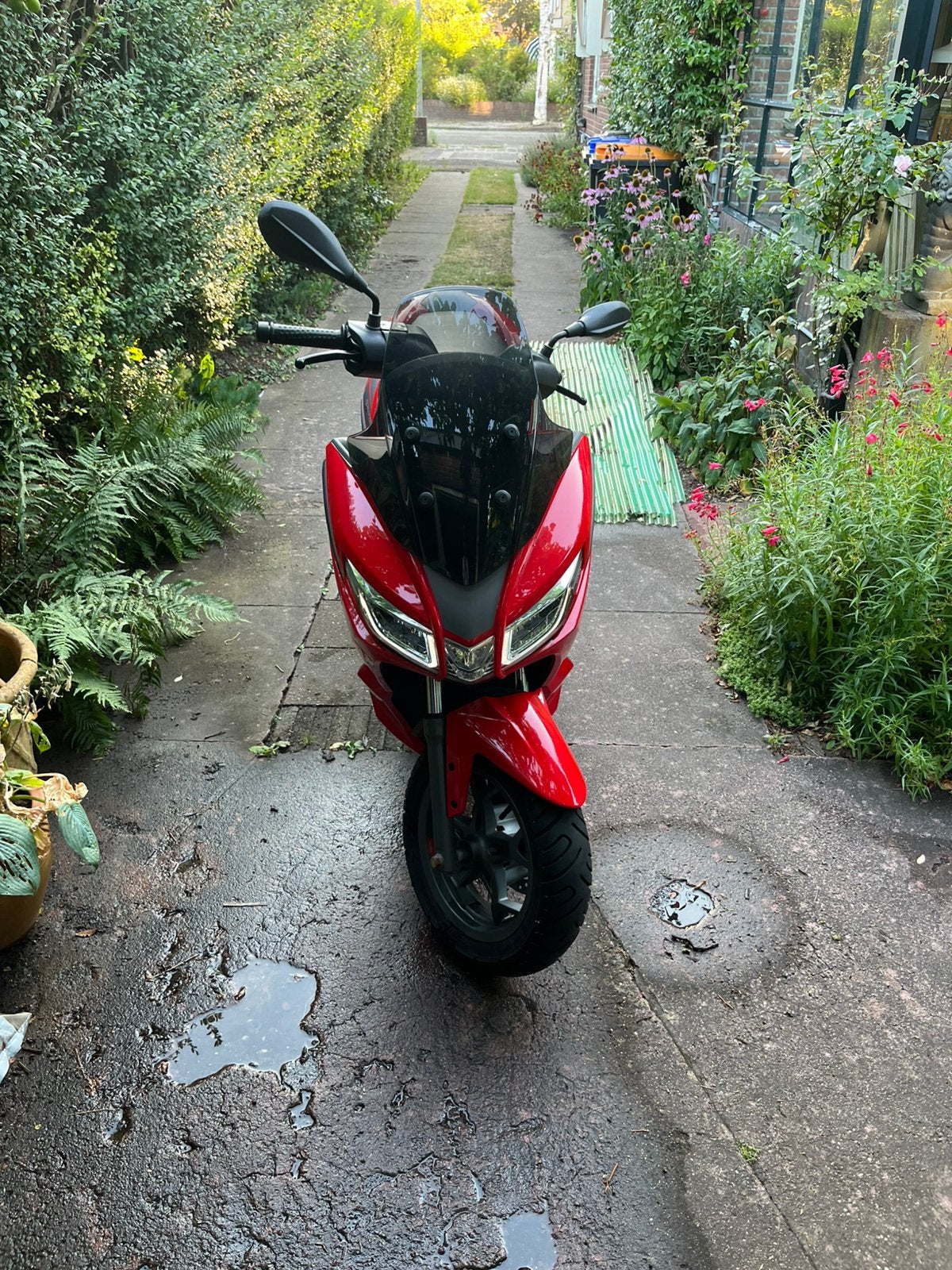 Aprilia SXR-50 2023 4784km incl beenkleed en ketting, Fietsen en Brommers, Scooters | Aprilia, Ophalen, Gebruikt, Overige modellen