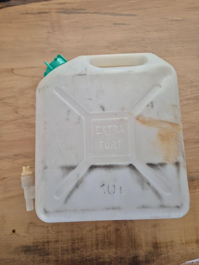 Gebruikte 10L jerrycan met kraantje, Ophalen of Verzenden, Gebruikt