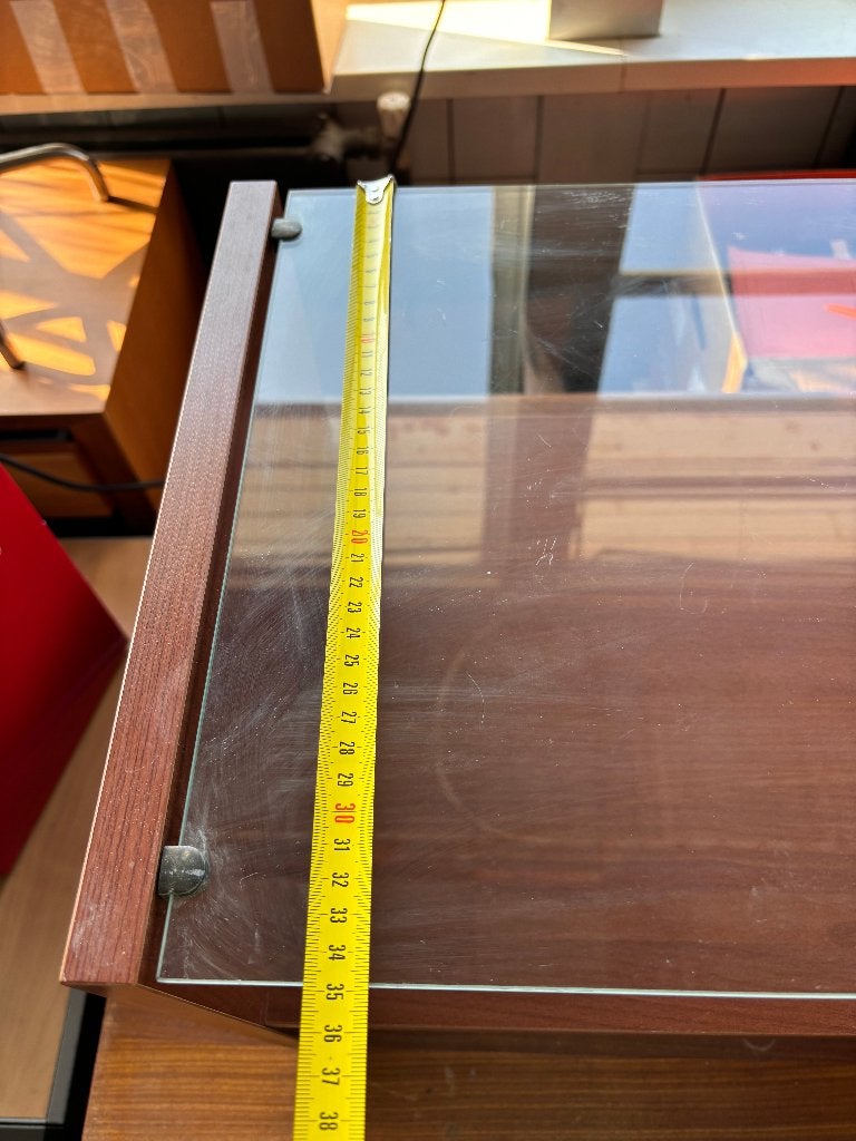 HOUTEN DISPLAYREK MET GLAZEN BLAD CS26700, Ophalen, Minder dan 45 cm, Minder dan 55 cm, Gebruikt