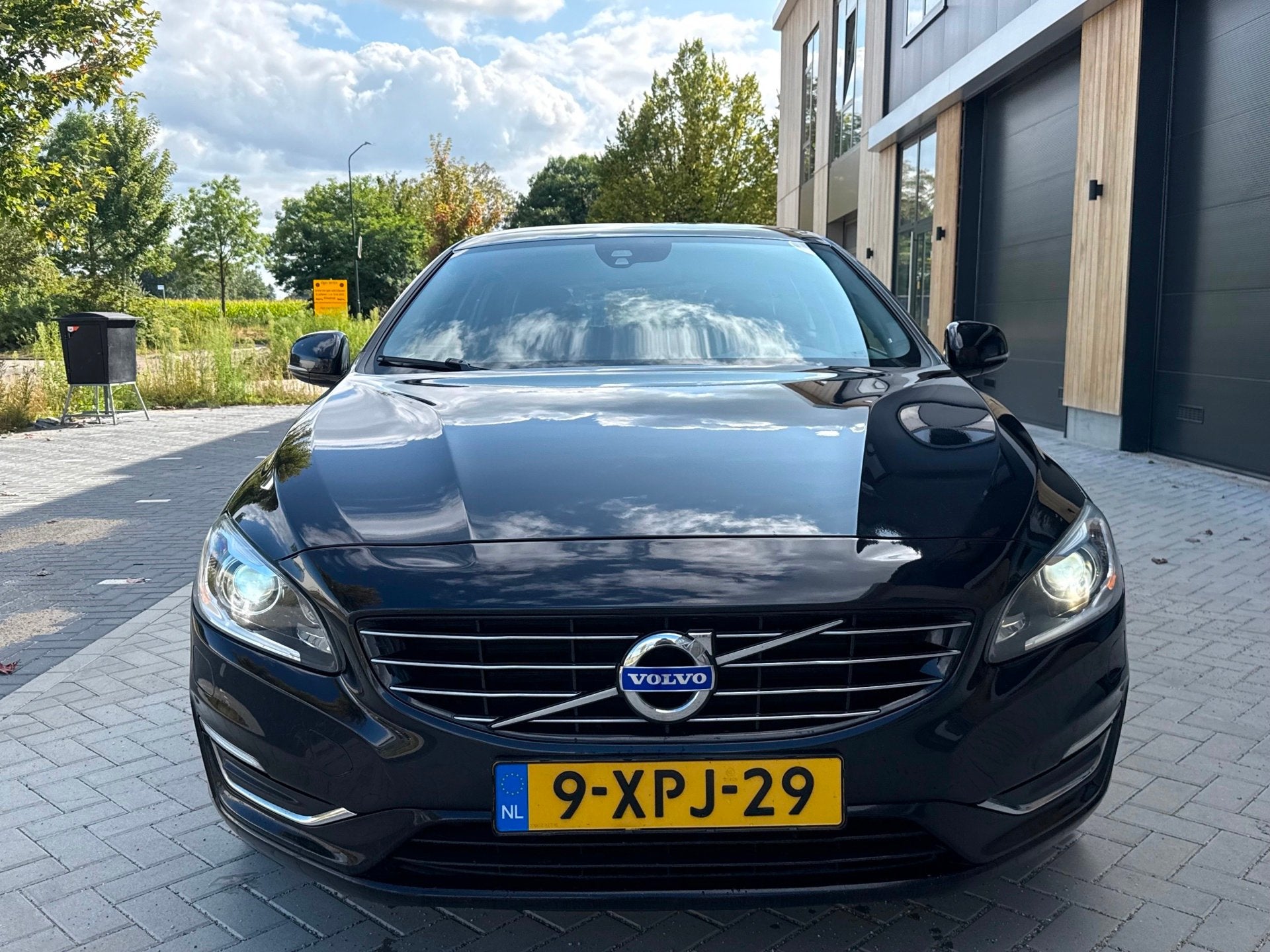 Volvo V60 2.4 D6 AWD Plug-In Hybrid Summum (bj 2014) XENON|L, Auto's, Automaat, Zwart, Zwart, Vierwielaandrijving