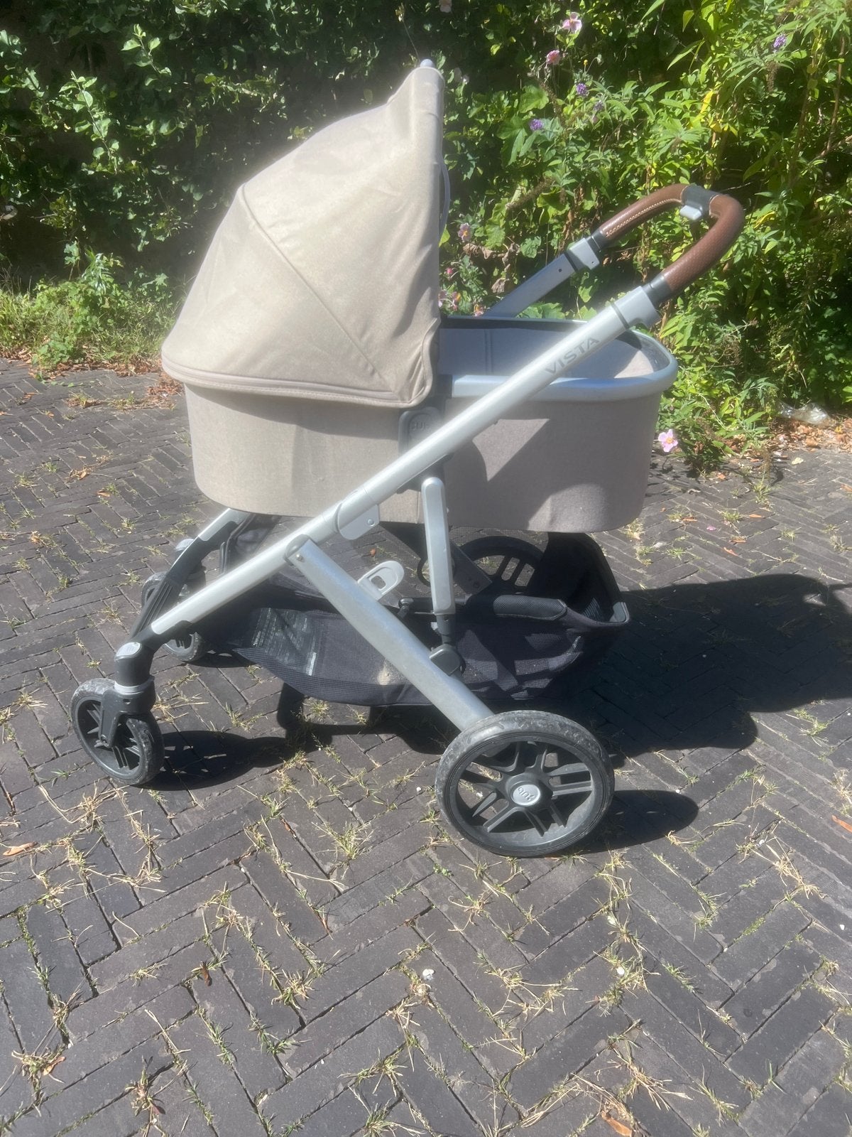 UPPAbaby Vista V2 kinderwagen met reiswieg en voetenzak, Zo goed als nieuw, Combiwagen, Met reiswieg, Ophalen