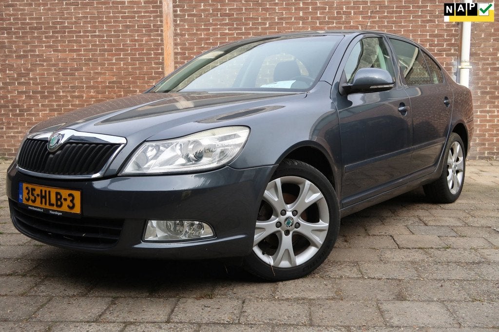 Skoda Octavia 1.4 TSI Elegance *Rijklaarprijs *NAP *Trekhaak, Auto's, Skoda, Gebruikt, Zwart, 4 cilinders, 122 pk