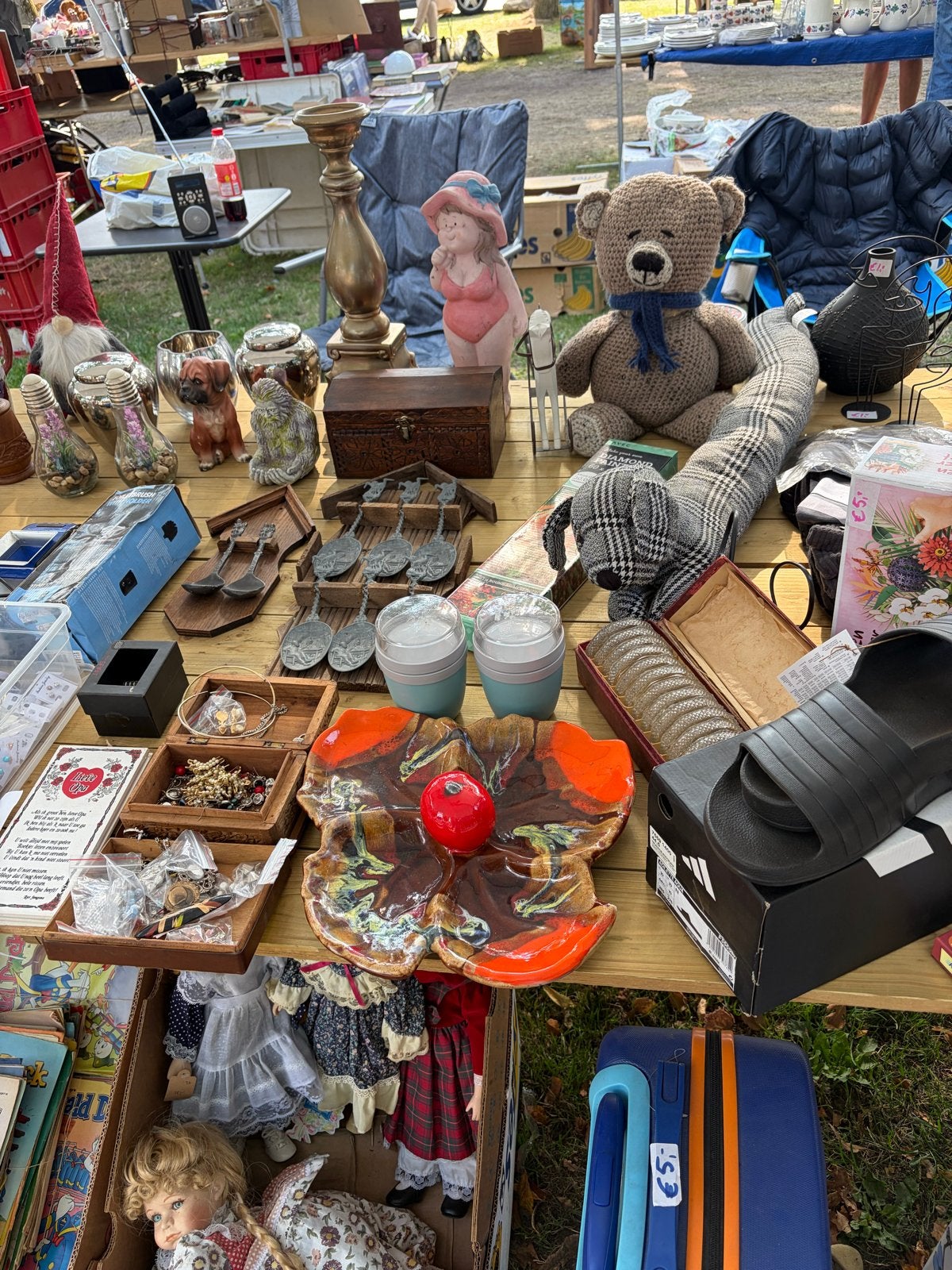Rommelmarkt spullen, Ophalen