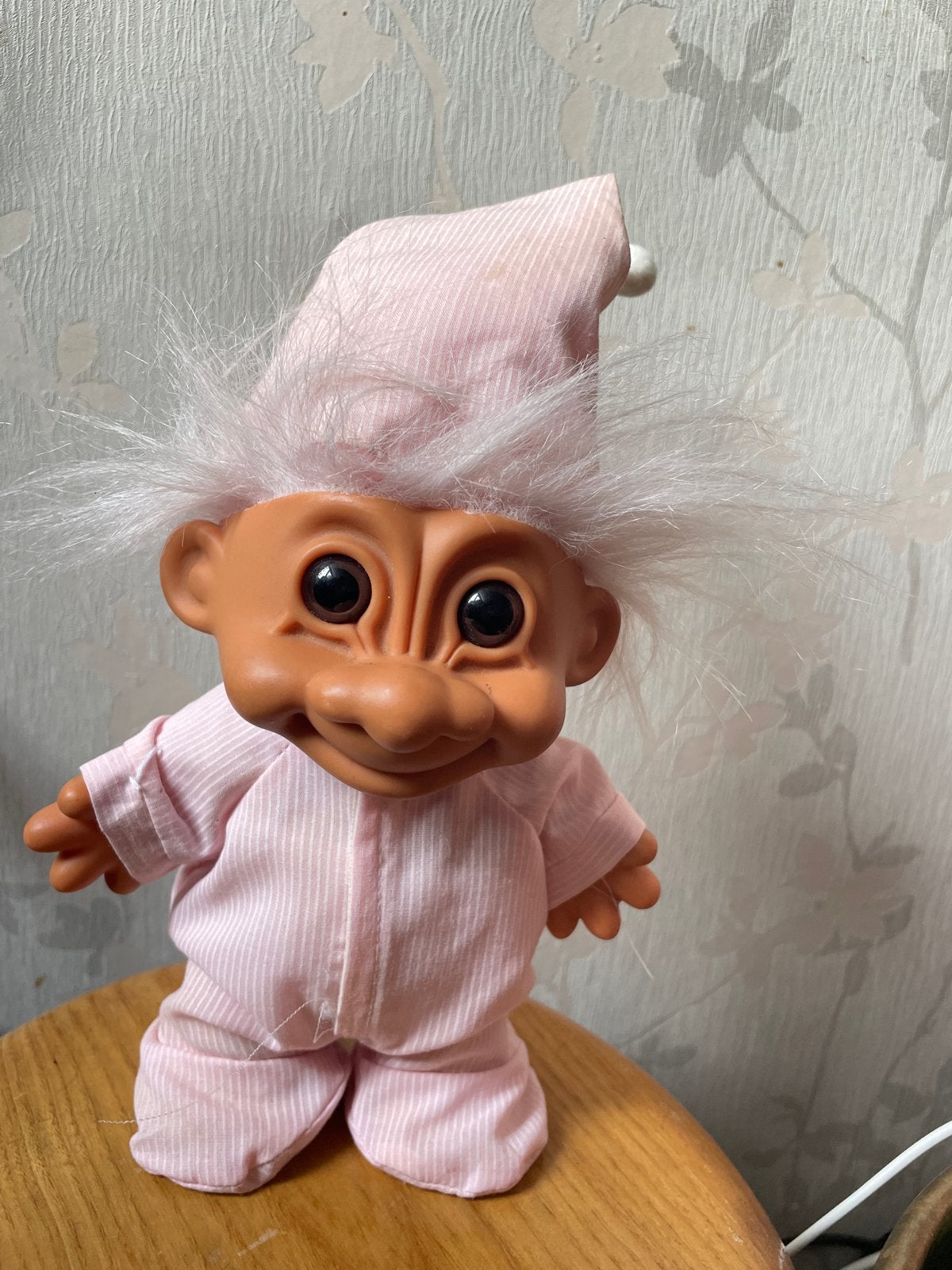 Vintage Trollpop met roze pyjama en slaapmuts 25 cm, Ophalen of Verzenden, Gebruikt, Overige typen