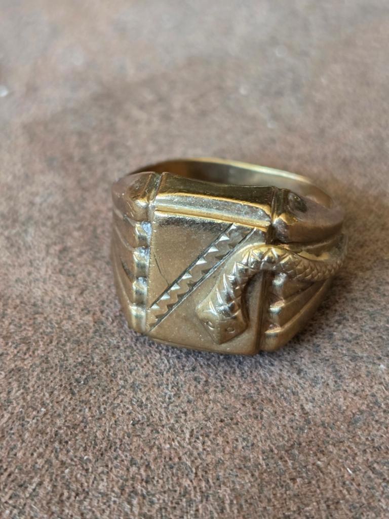 Gouden ring met slang, Sieraden, Tassen en Uiterlijk, Ringen, Ophalen of Verzenden, Zo goed als nieuw, Dame, Goud