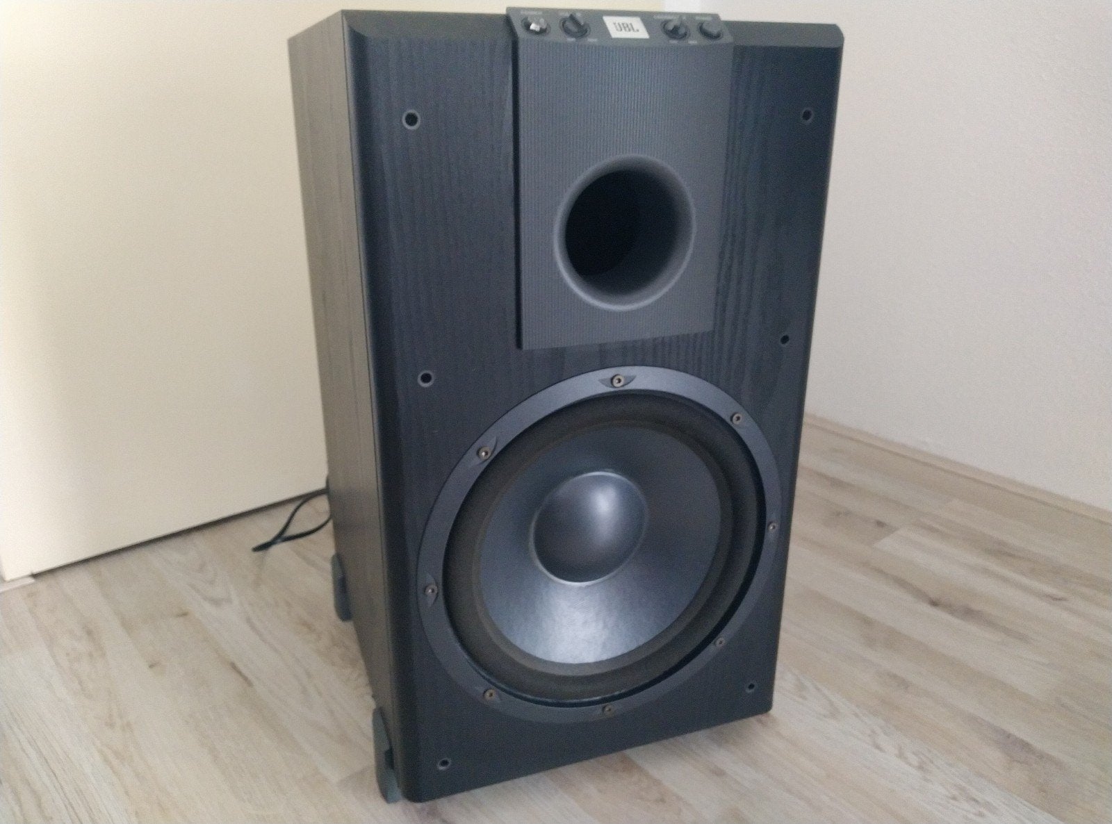 JBL aktieve subwoofer izgst, Ophalen, Subwoofer, JBL