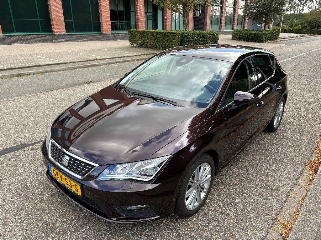 Seat Leon 1.5 TSI 130PK Excellence 2019 beurt nieuw + w band, Auto's, Voorwielaandrijving, Dealer onderhouden, Leon, Handgeschakeld