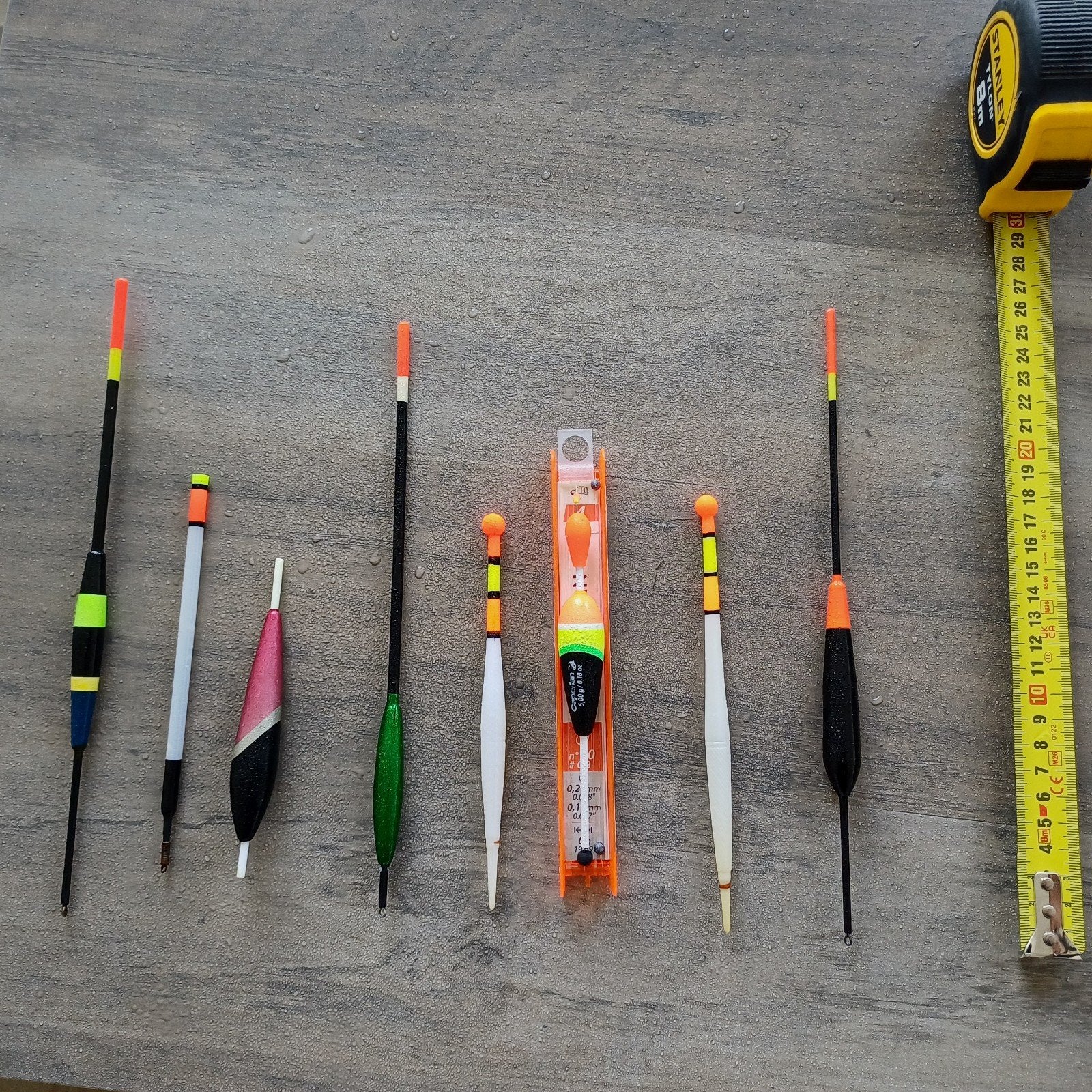 set van 8 grote dobbers + bak, Ophalen of Verzenden, Gebruikt, Dobber of Lood