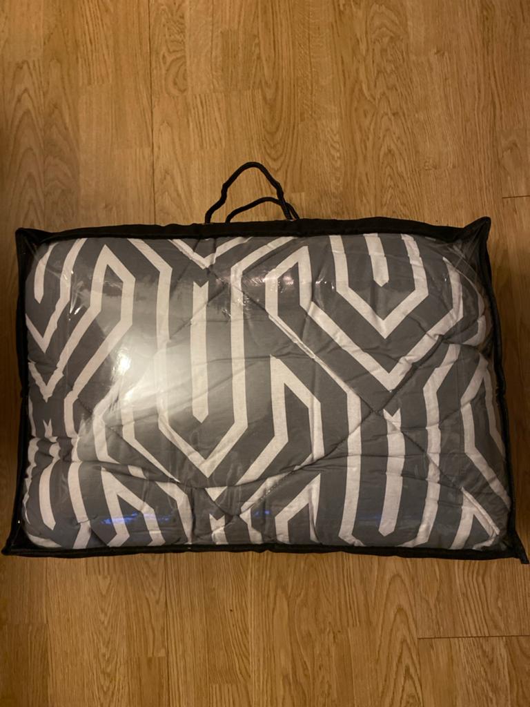 Nieuw Dekbed 2in 1 Happybed  200x200  Grijs/Wit Geometrisch, Ophalen of Verzenden, Zo goed als nieuw, Grijs, Dame