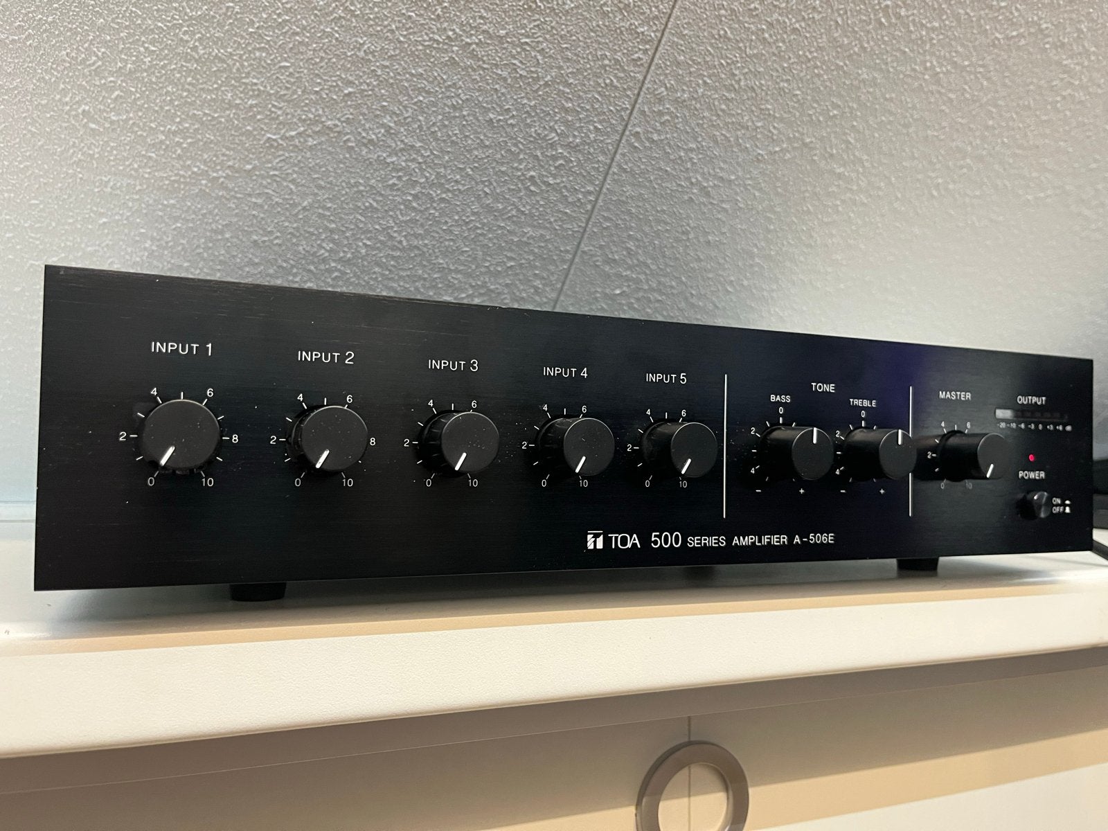TOA A-506E mengversterker - 500 Serie, Overige merken, Overige systemen, Ophalen of Verzenden, Zo goed als nieuw