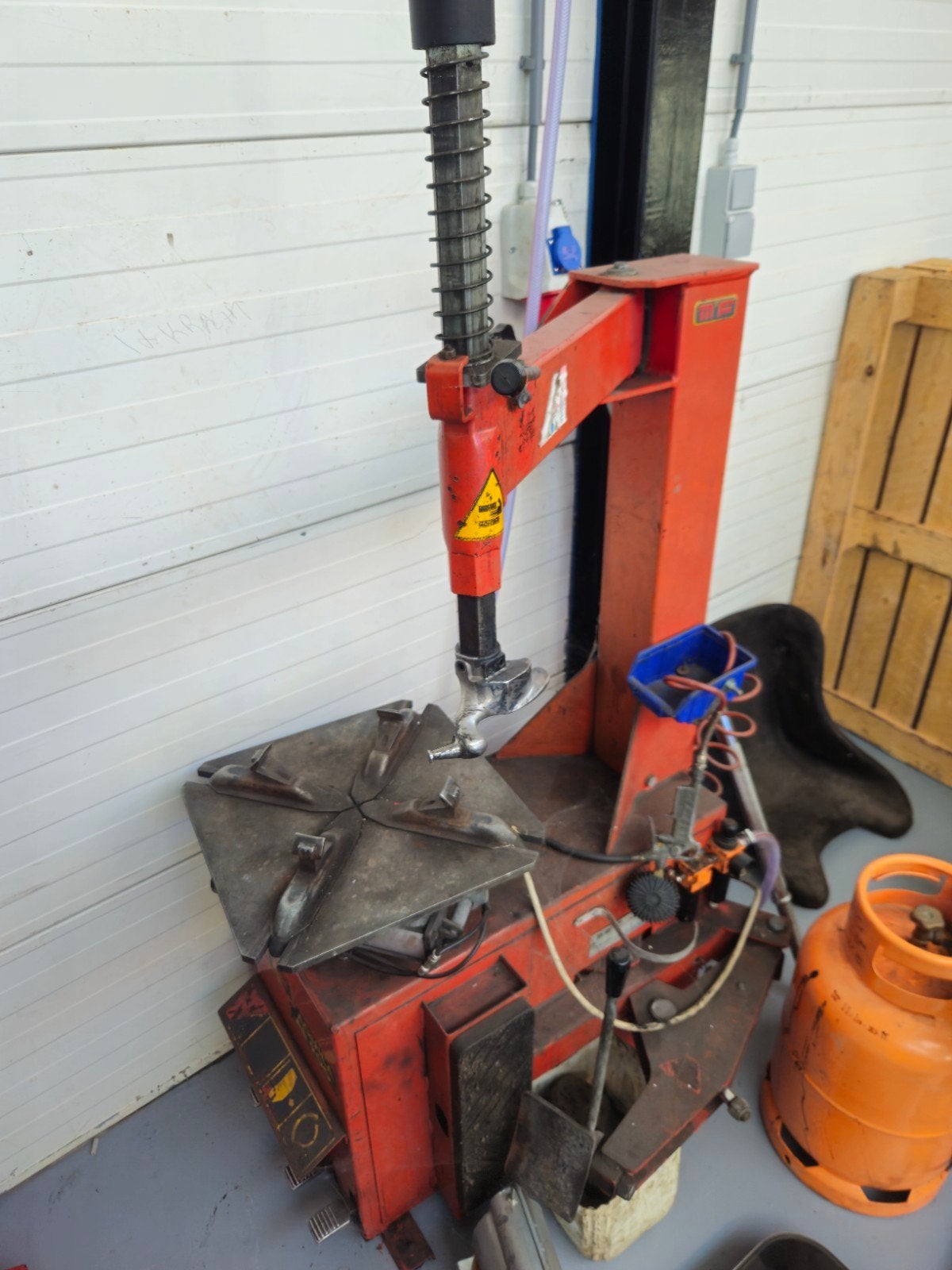 Balanceer machine en bandenapparaat, Auto diversen, Ophalen, Gebruikt