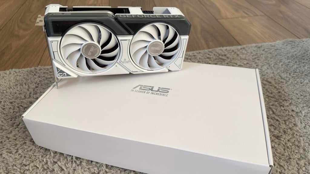 Nvidia RTX 4060 8GB VRAM - Wit, GDDR6, PCI-Express 4, Ophalen of Verzenden, Zo goed als nieuw