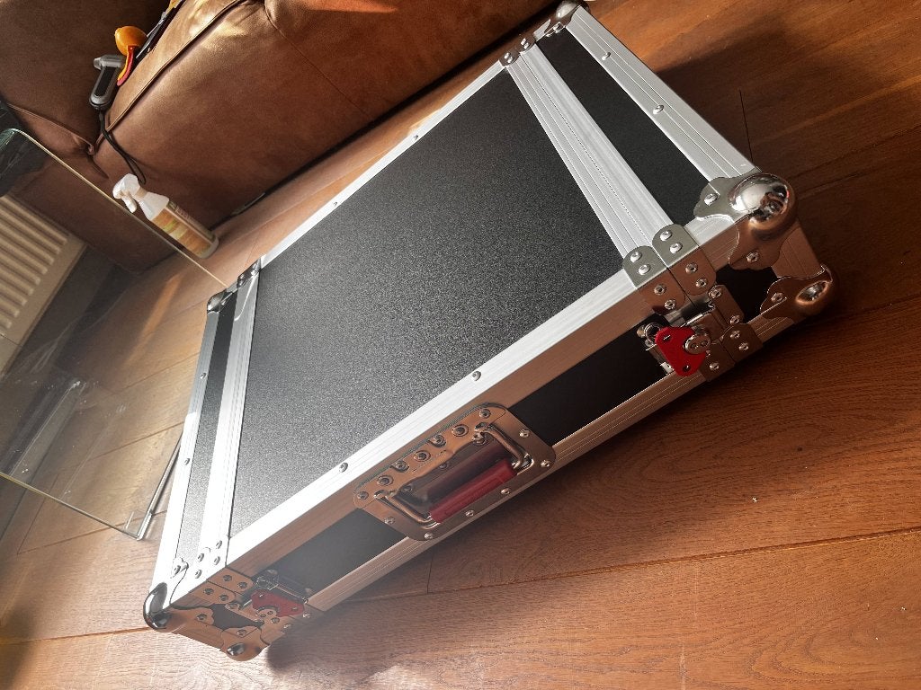 Gator Cases G-TOUR 2U houten doubledoor flightcase 2U, Ophalen of Verzenden, Zo goed als nieuw, Overige instrumenten, Flightcase