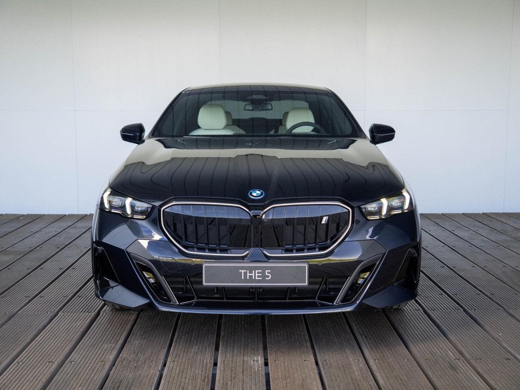 BMW i5 Sedan eDrive40 | M Sportpakket Pro | Innovation Pack, Auto's, BMW, 2095 kg, Achterwielaandrijving, 510 min, I5