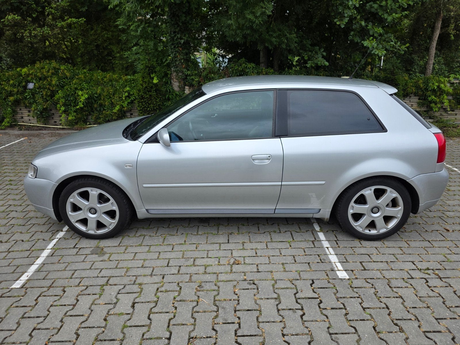 Nette Audi S3 8L, S3, 4 cilinders, Handgeschakeld, Vierwielaandrijving