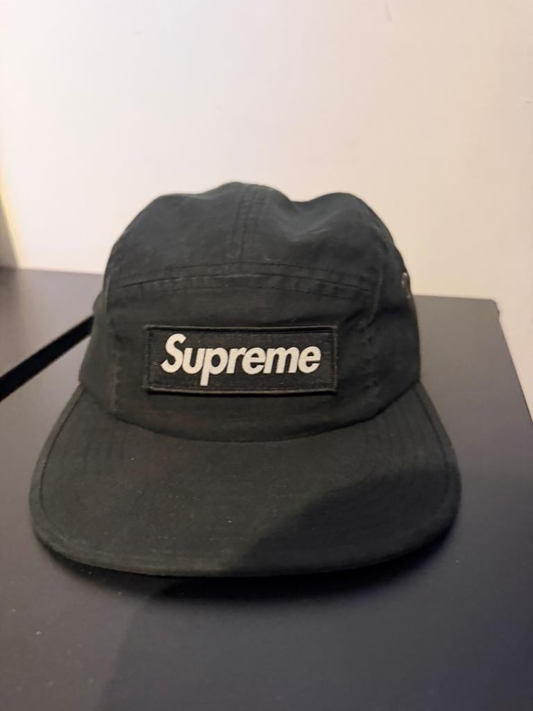 Supreme Military Camp Cap SS25 Nieuw, Kleding | Heren, Hoeden en Petten, Ophalen, Nieuw, One size fits all, Pet