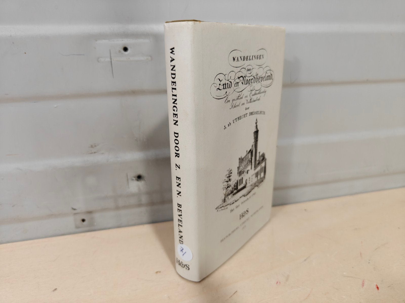 Nr. 71 Wandelingen door Zuid en Noordbeveland., Boeken, Ophalen of Verzenden, Gelezen, J. ab. Utrecht Dresselhuis