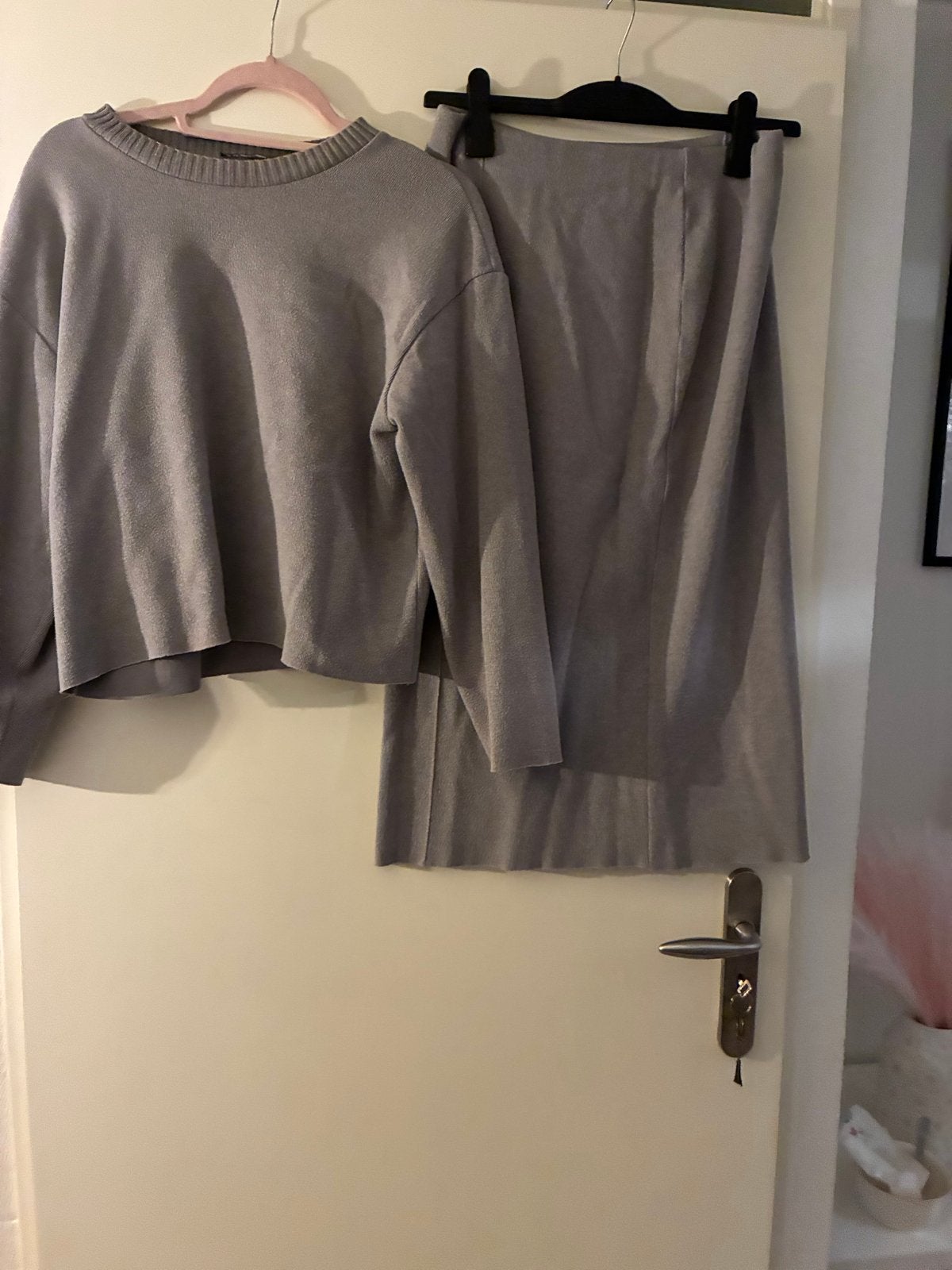 Zara tweed set grijs - trui en rok maat M, Ophalen of Verzenden, Zo goed als nieuw, Maat 38/40 (M), Grijs