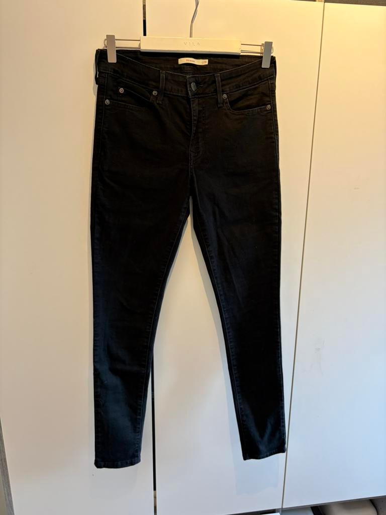 Levi’s skinny jeans, Ophalen of Verzenden, Zo goed als nieuw, Zwart, W27 (confectie 34) of kleiner
