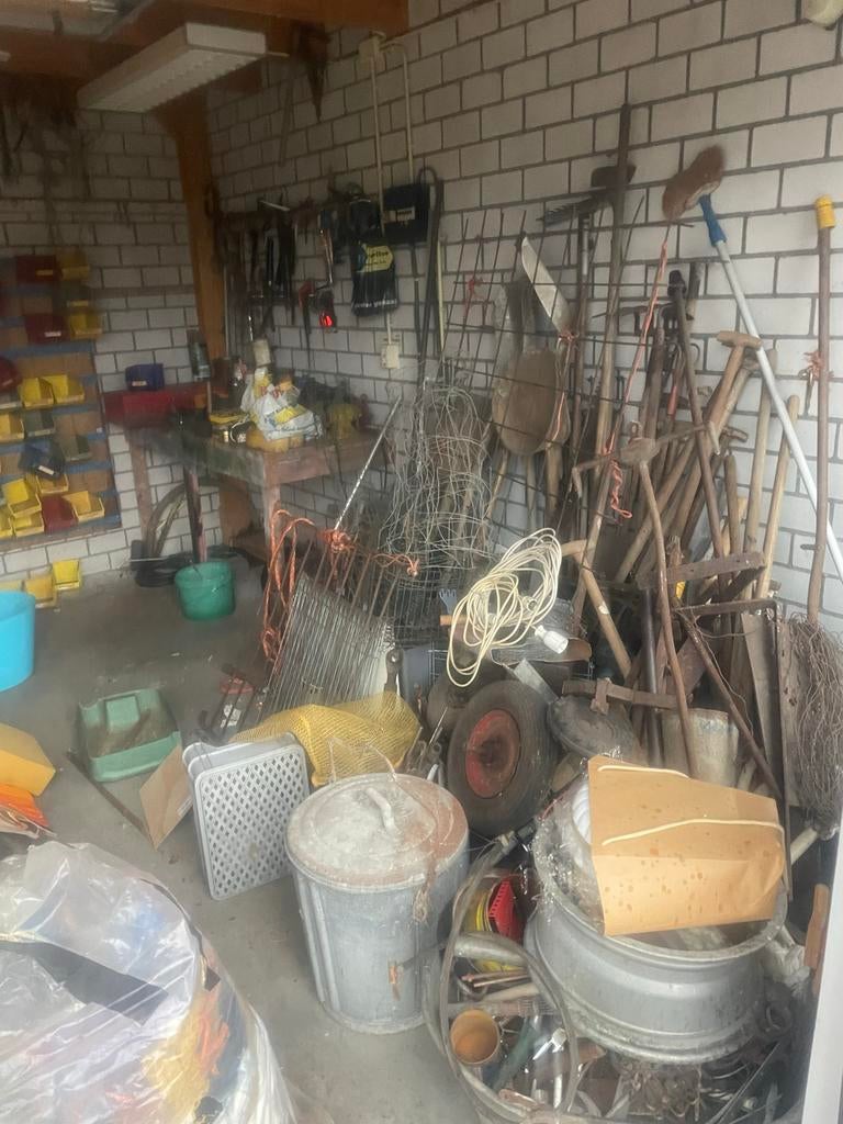 Diverse tuingereedschappen,oud ijzer, werkbank, Tuin en Terras, Ophalen, Gebruikt, Overige soorten