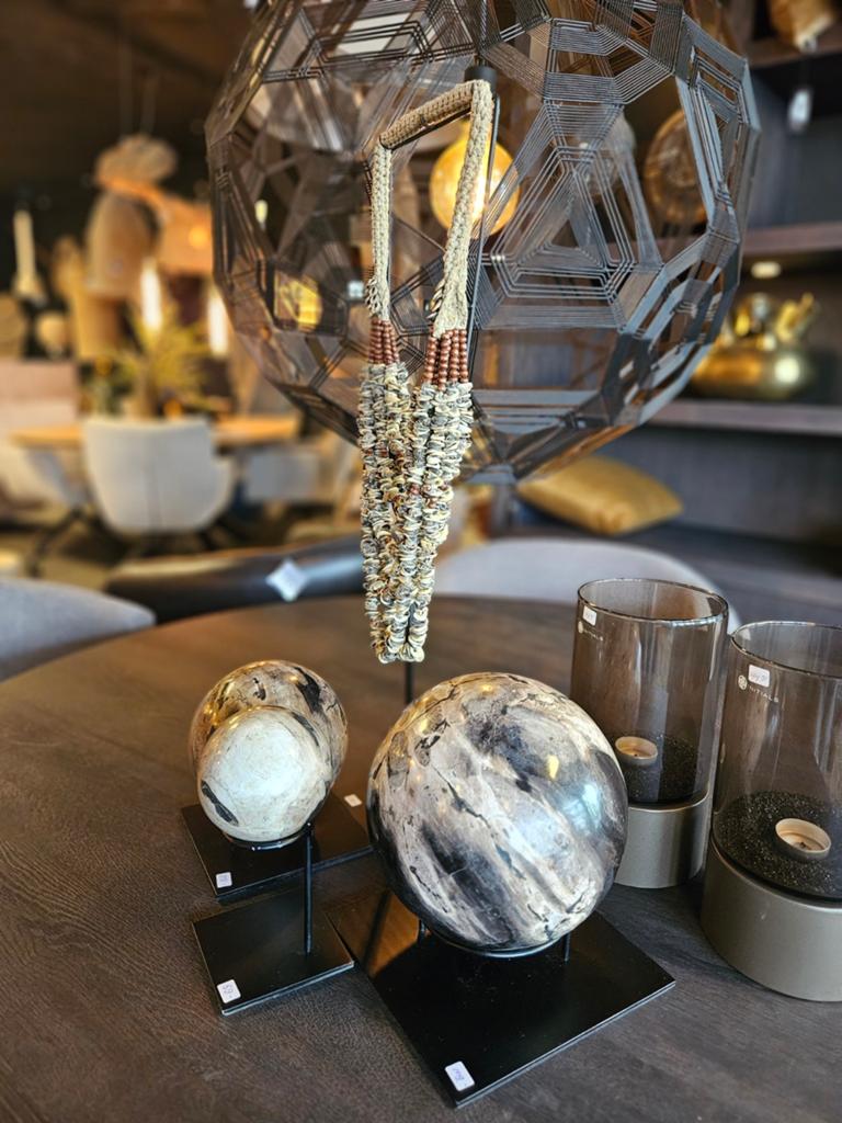 Decoratieve bol versteend hout op voet petrified wood, Ophalen of Verzenden