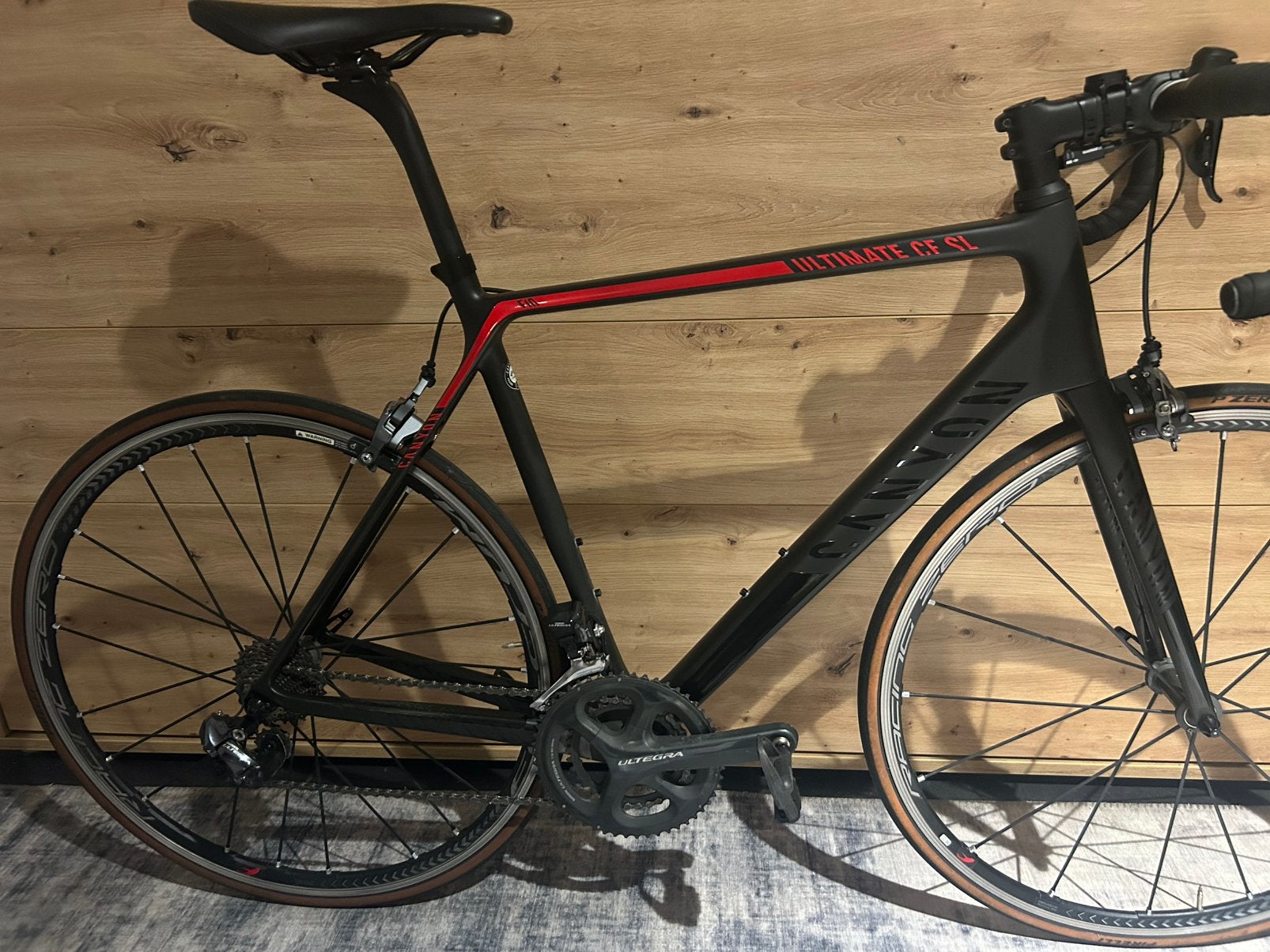 Canyon Ultimate CF SL F10 – Ultegra Di2 – Maat 54