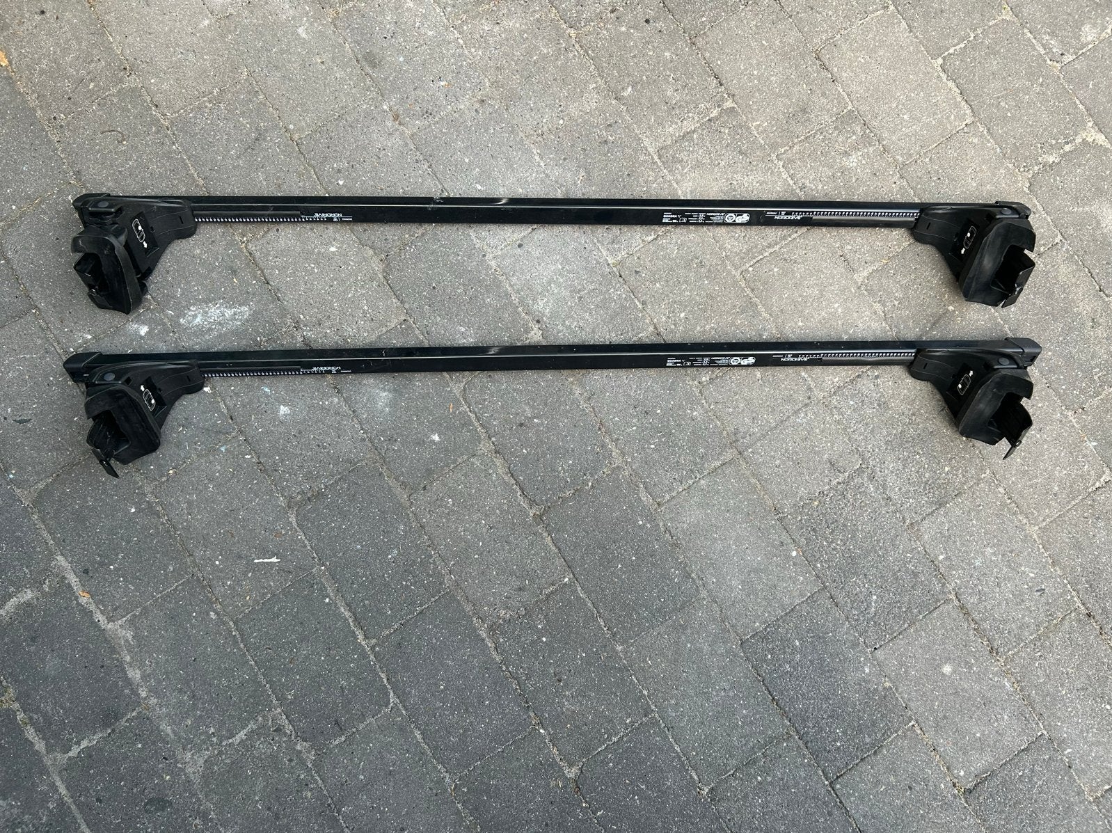 Nordrive Dakdragers Skoda Octavia IV Sedan (vanaf 2020), Ophalen, Gebruikt