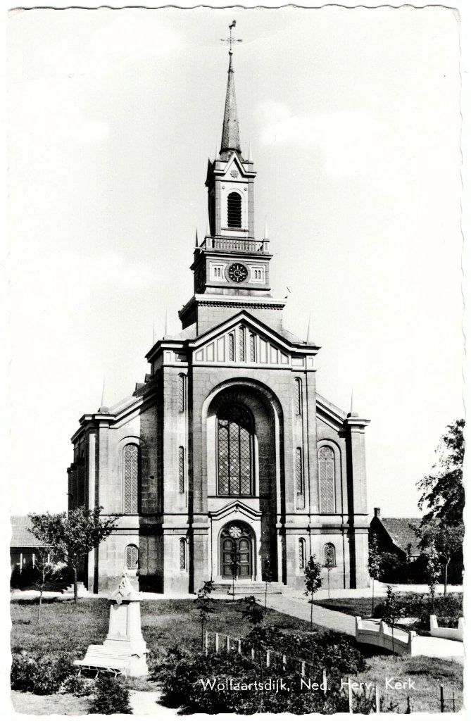 Wolfaartsdijk (z) ned.herv.kerk ongelopen, uitgave sinke, Verzamelen, Ansichtkaarten | Nederland, Verzenden, 1940 tot 1960, Ongelopen