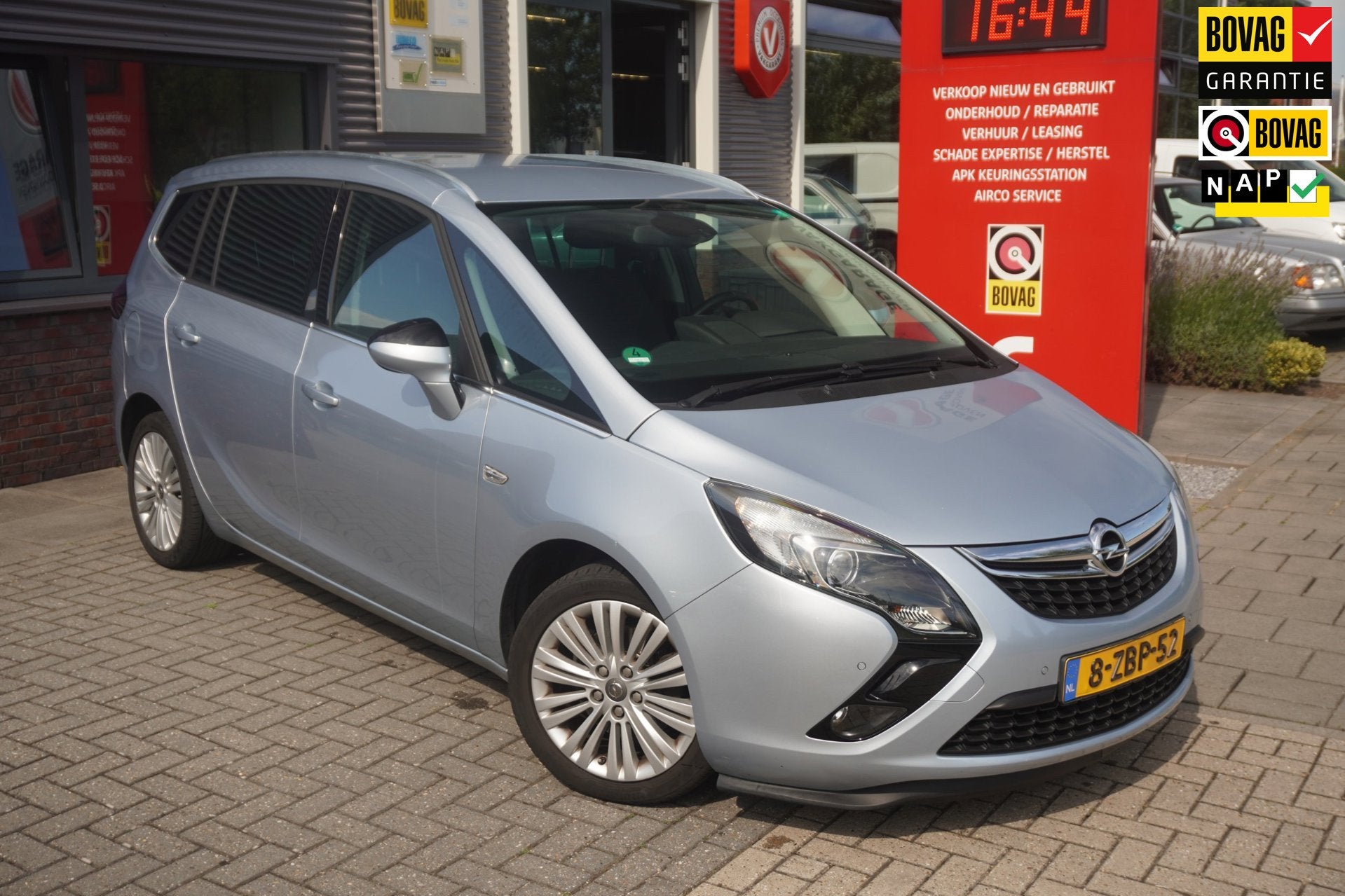 Opel Zafira Tourer 1.4 Design Edition 7p / Trekhaak / Camera, Gebruikt, Euro 6, 4 cilinders, Electronic Stability Program (ESP)