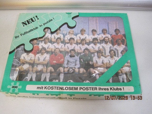 voetbal puzzel jaren 80 met handtekeningen (397), Verzamelen, Sportartikelen en Voetbal, Zo goed als nieuw, Overige typen, Overige binnenlandse clubs