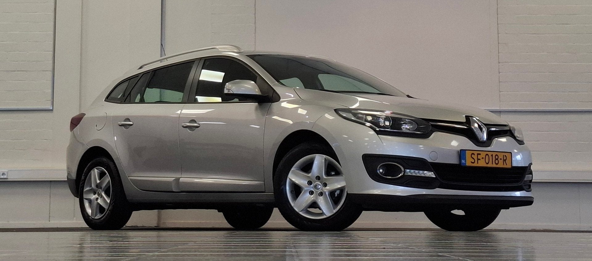Renault Mégane Estate 1.5 dCi Limited Trekhaak Navi APK 08-, Auto's, Voorwielaandrijving, Euro 5, Stof, Gebruikt