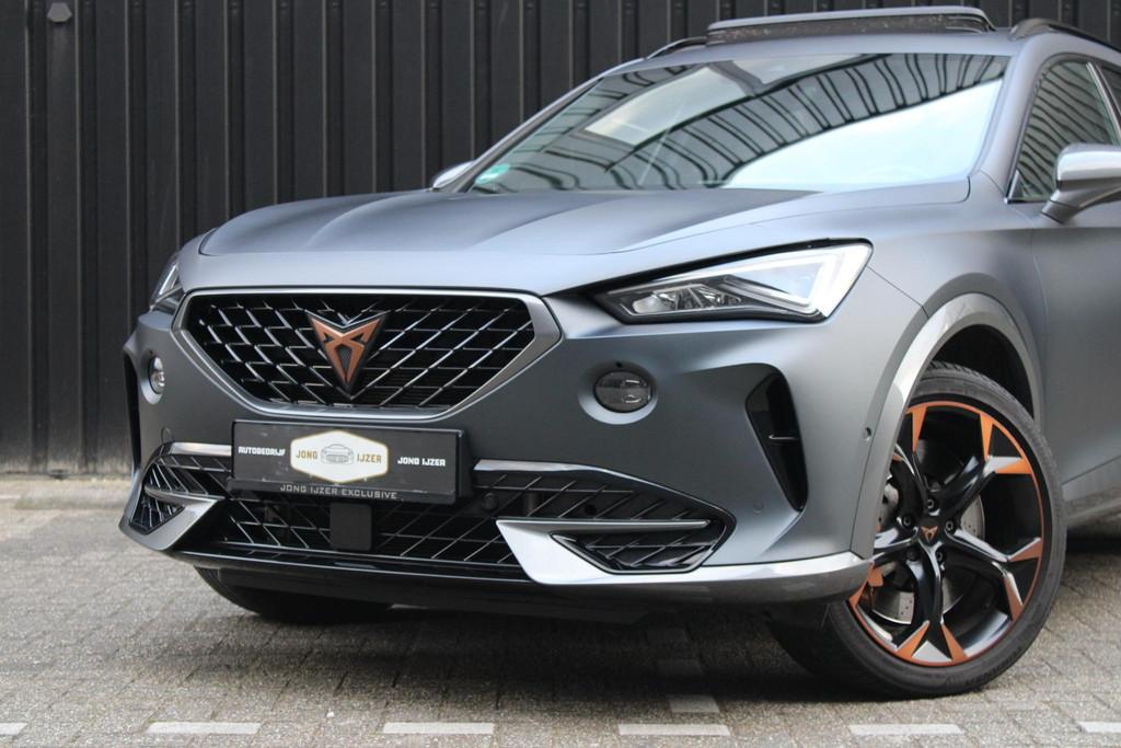 CUPRA Formentor 2.0 TSI 4DRIVE PANO BREMBO BEATS LEER, Auto's, 4 cilinders, Vierwielaandrijving, SUV of Terreinwagen, 750 kg