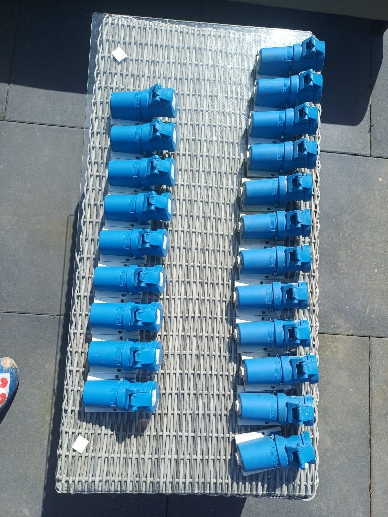 230V ceeform wcd's, Ophalen, Zo goed als nieuw, Overige merken, Stopcontact
