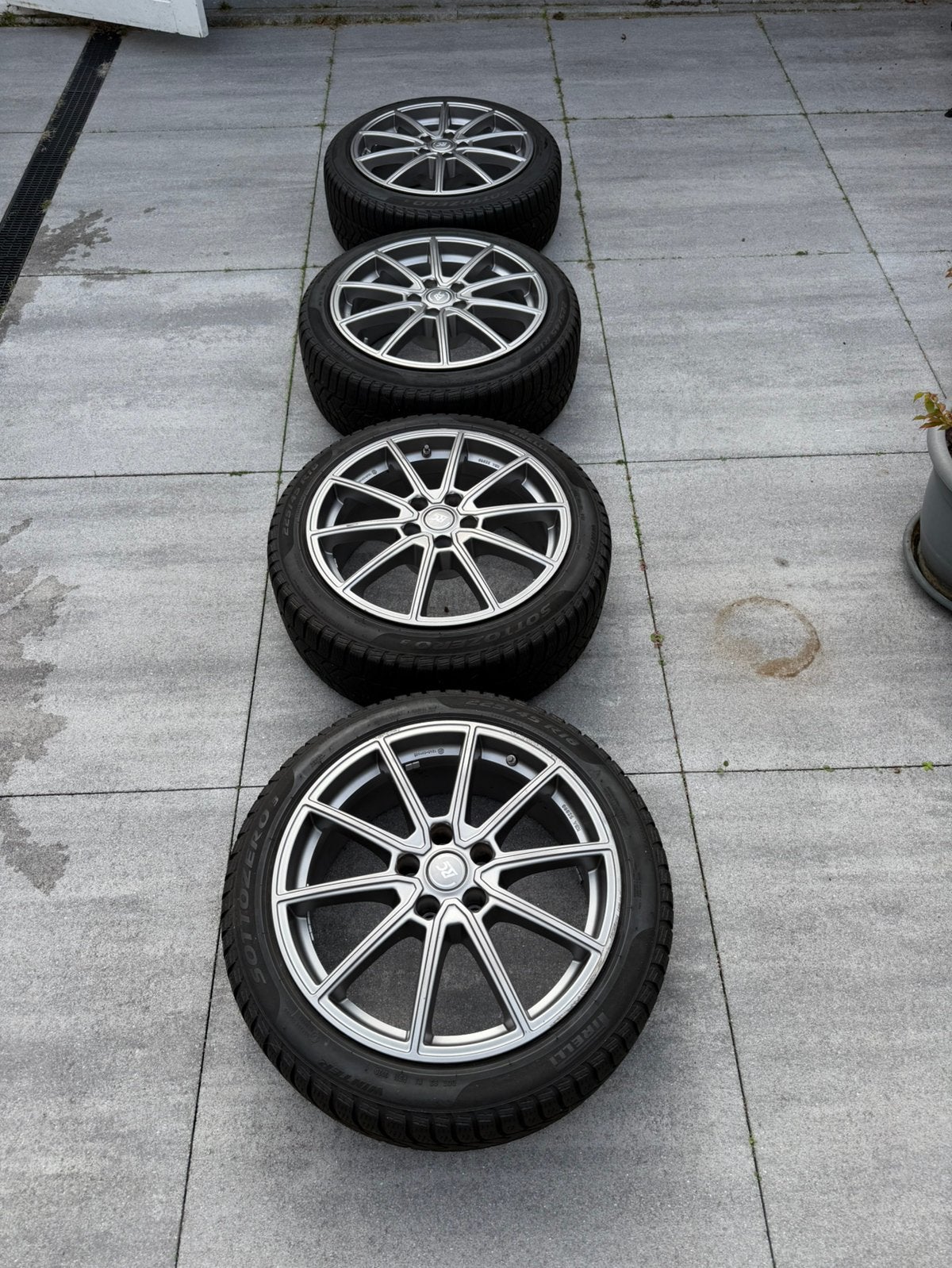 BMW winter 225/45R18 Pirelli Sottozero 3 RC Design RC32 velg, Ophalen, 18 inch, Gebruikt, Banden en Velgen