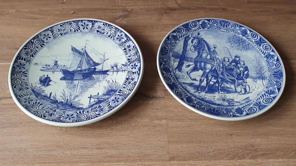 2 Delfts Blauwe Chemkefa wandborden van boot en koets, 30 cm, 30 cm, Vintage, Steen/keramiek