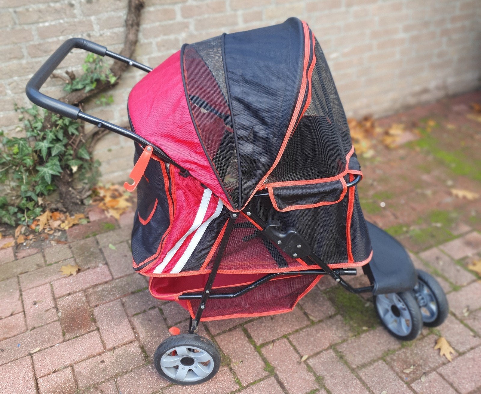 InnoPet All Terrain Hondenbuggy (Zwart/Rood)
nette Innopet, Innopet, Ophalen, Gebruikt, Hondenbuggy