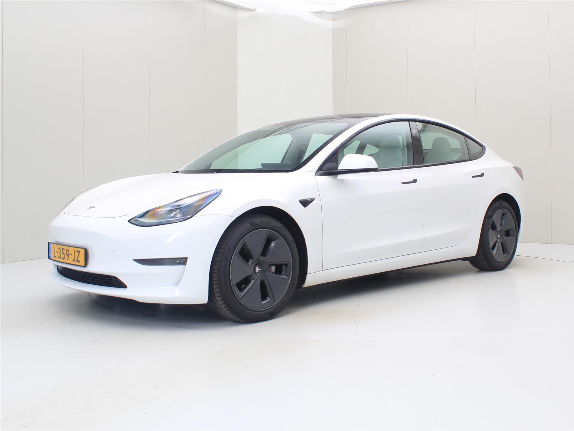 Tesla Model 3 Long-Range AWD 351pk 75 kWh FACELIFT 88,4% SoH, Automaat, Gebruikt, Multifunctioneel stuurwiel, Wit