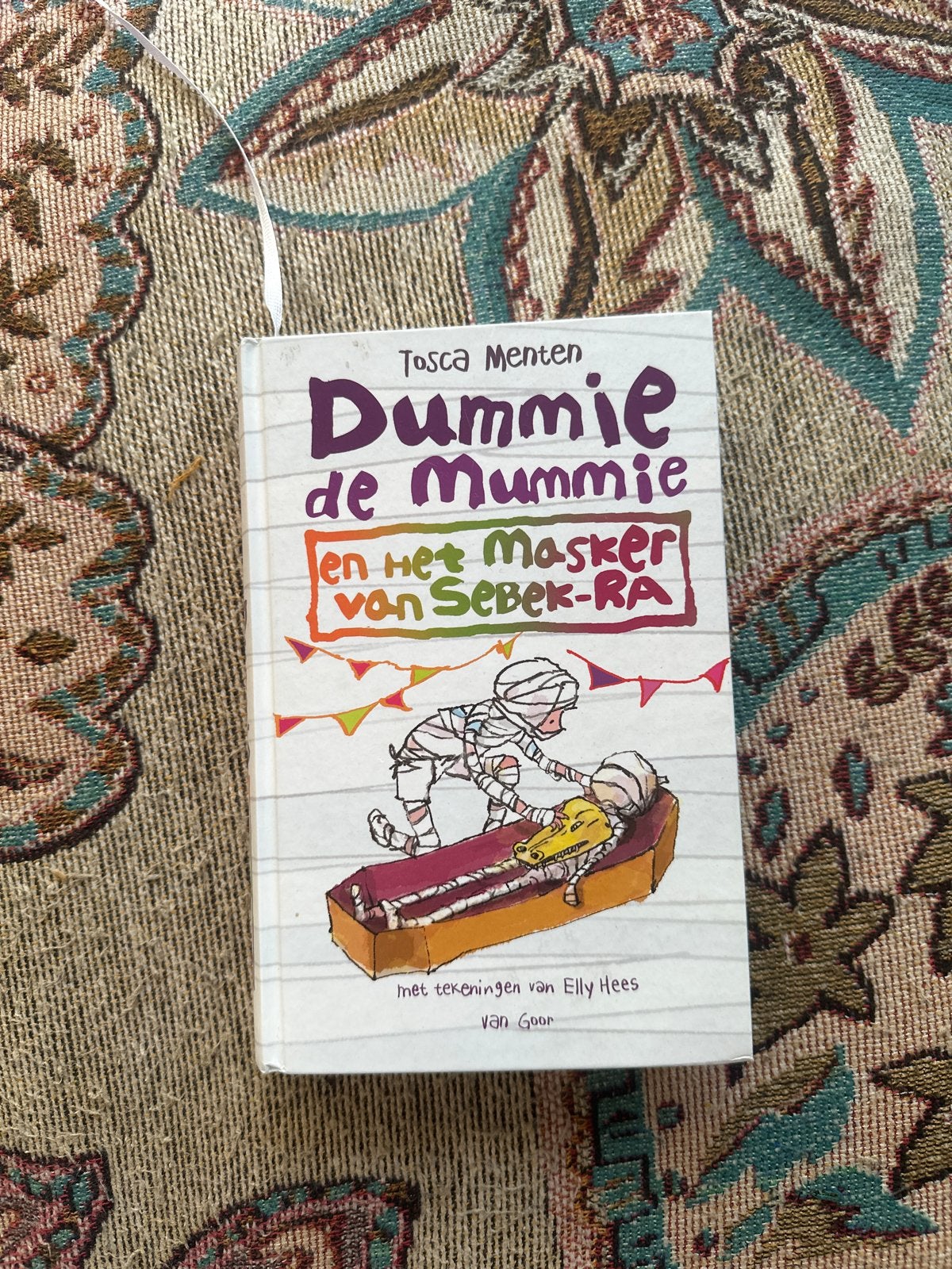 Dummie de Mummie en het Masker van Sebek-RA - Tosca Menten, Ophalen of Verzenden, Gelezen, Fictie