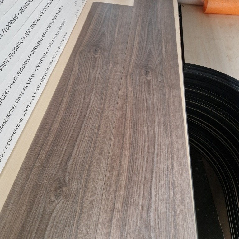 Restpartij 40m2 Designvloer Gevoerd eikenhout bruinachtig, Ophalen, Prosol GMBH, Nieuw, Info@prosol-farben.de