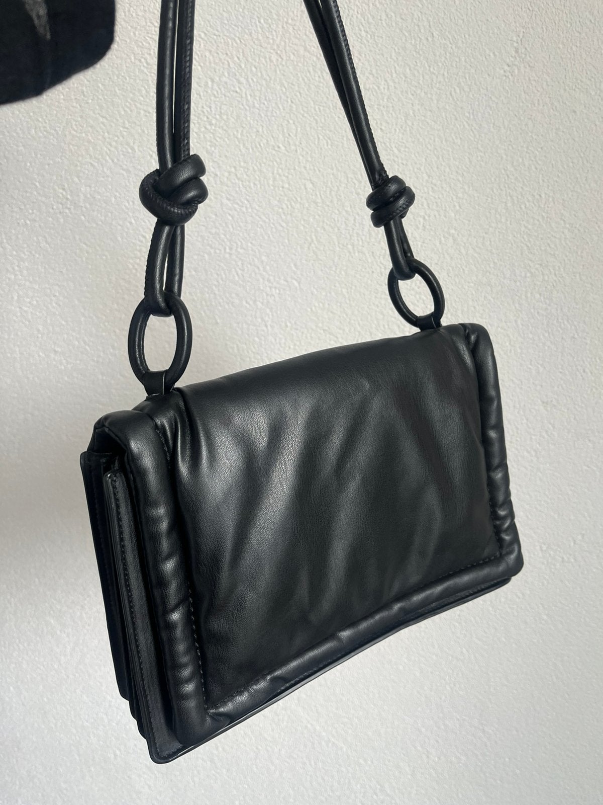 Handtas ZARA zwart, Ophalen of Verzenden, Zo goed als nieuw, Zwart, Handtas