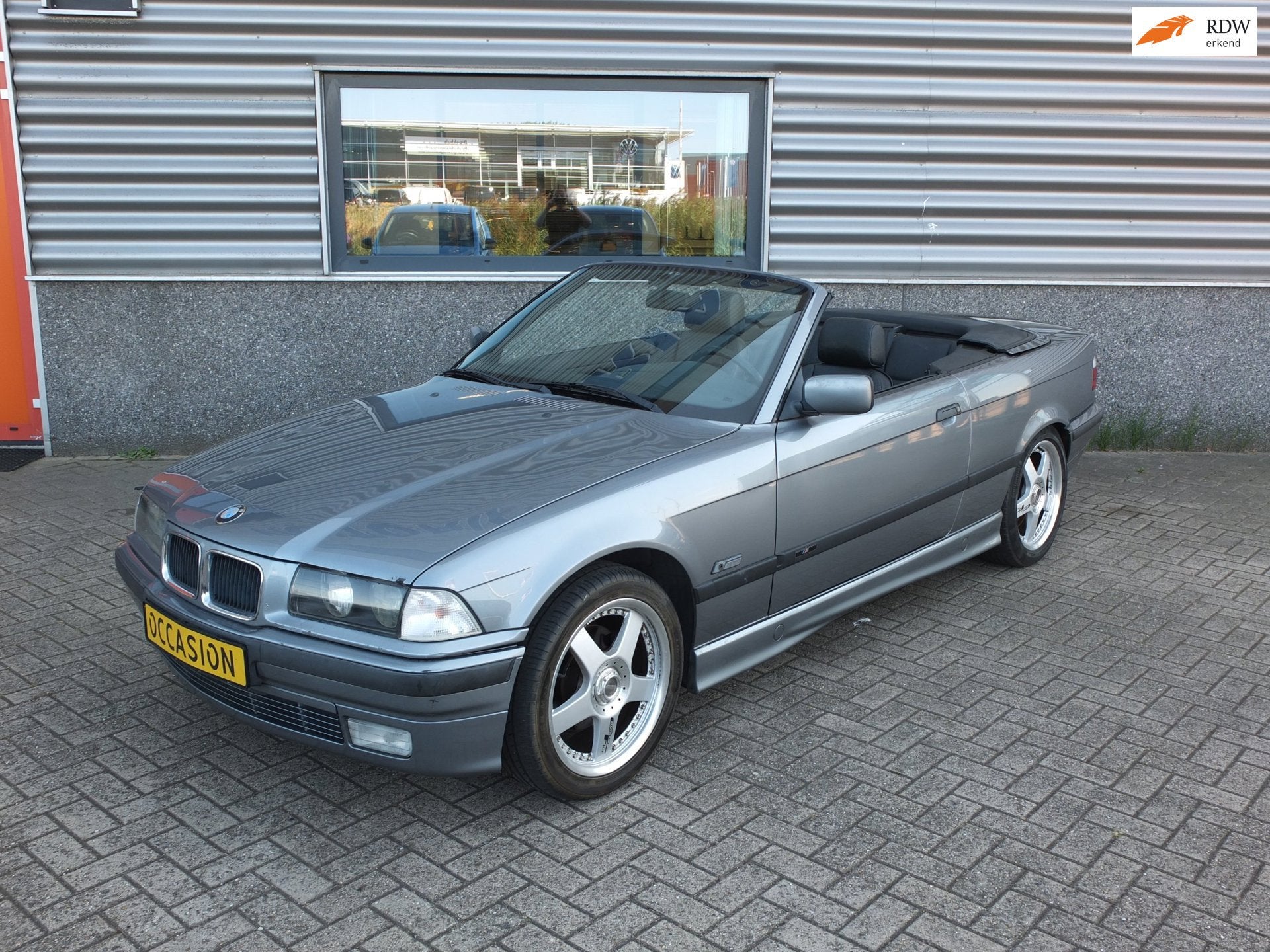 BMW 3-serie Cabrio 318i Cabrio Executive | Automaat | Nieuwe, Achterwielaandrijving, Stoelverwarming, 4 cilinders, Cabriolet