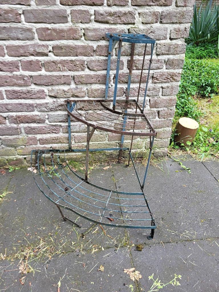 Vintage frans plantenrek met 3 etages voor in de hoek, Tuin en Terras, Bloempotten, Ophalen, Gebruikt, 40 cm of meer, Balkon