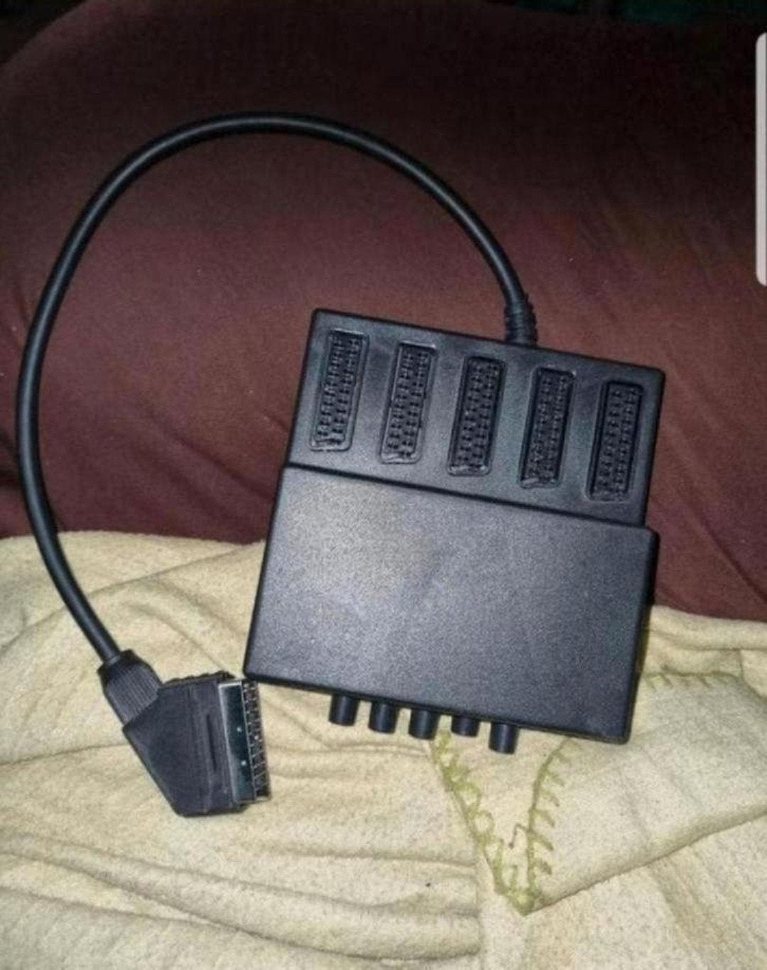 scart kabel verdeeldoos 5 polig bieden, Audio, Tv en Foto, Audiokabels en Televisiekabels, Ophalen of Verzenden, Gebruikt, Minder dan 2 meter
