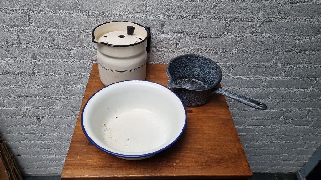 Emaille steelpan, melkkoker en teiltje, Antiek en Kunst, Ophalen of Verzenden