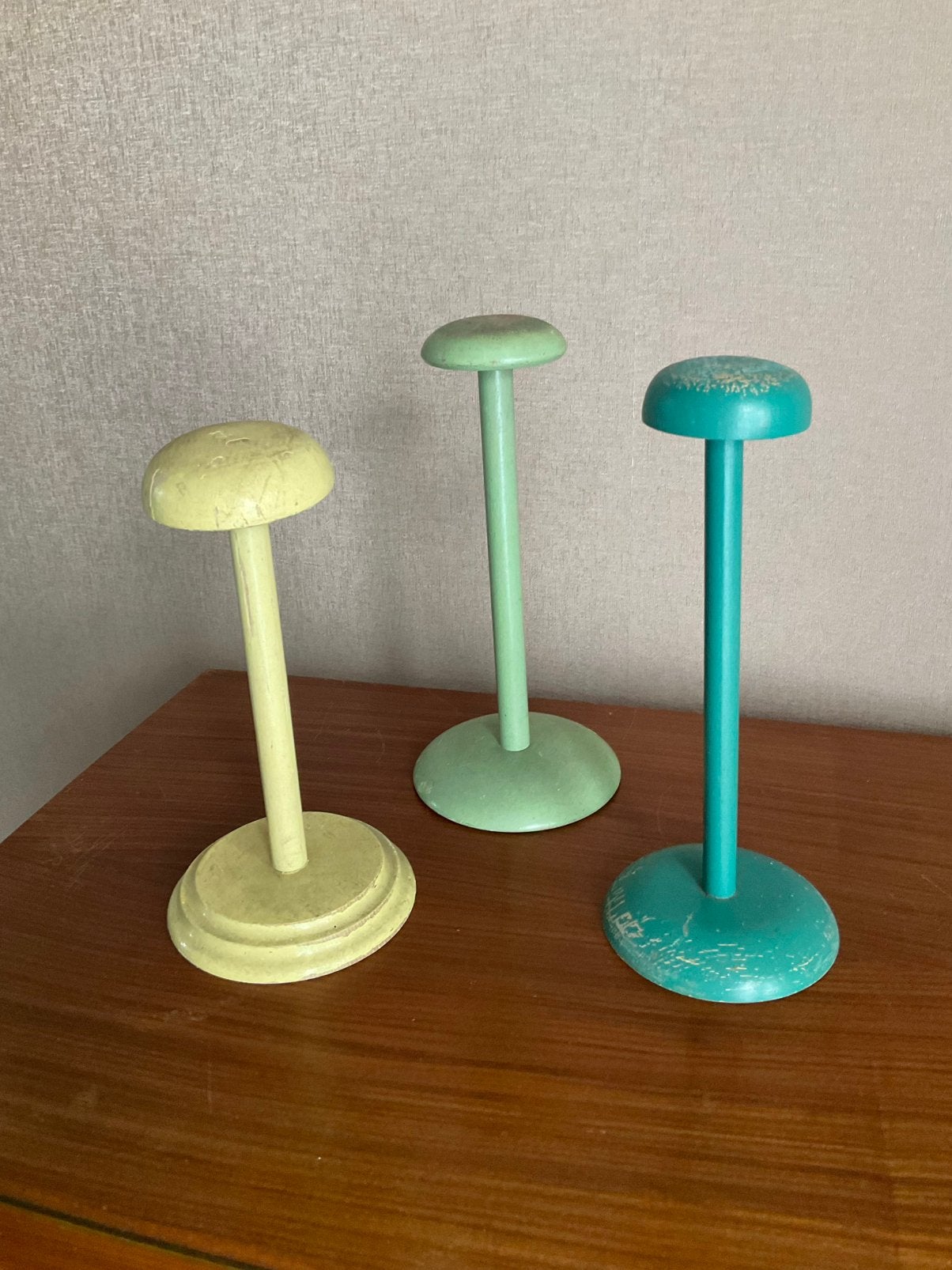 Brocante Franse hoedenstandaard 3 stuks, Ophalen