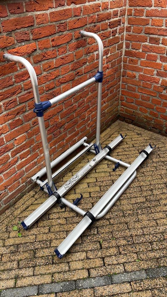 Thule Fietsdrager voor achterop caravan, Ophalen, Gebruikt
